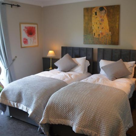 The Grove Lodge Guesthouse キローグリン エクステリア 写真